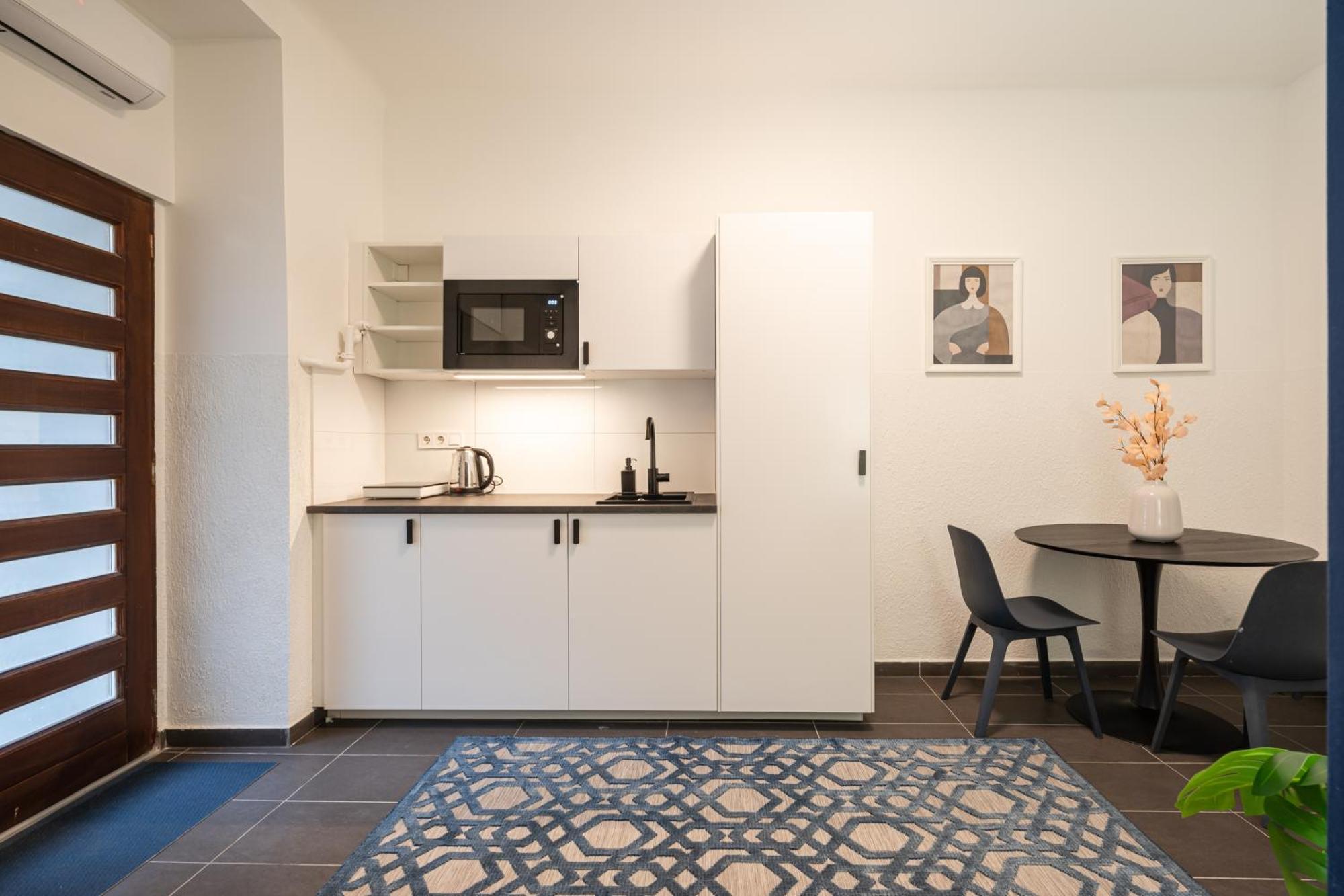 R10- Boutique Apartments, Best Location. By Bqa Budapest Esterno foto